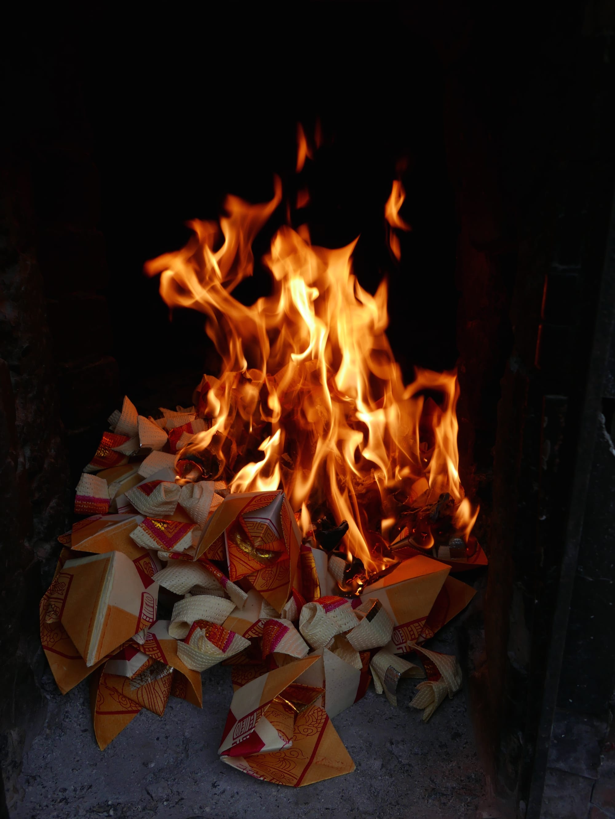 Photo by Author — Chinese Temple in Sibu — Burnt offerings